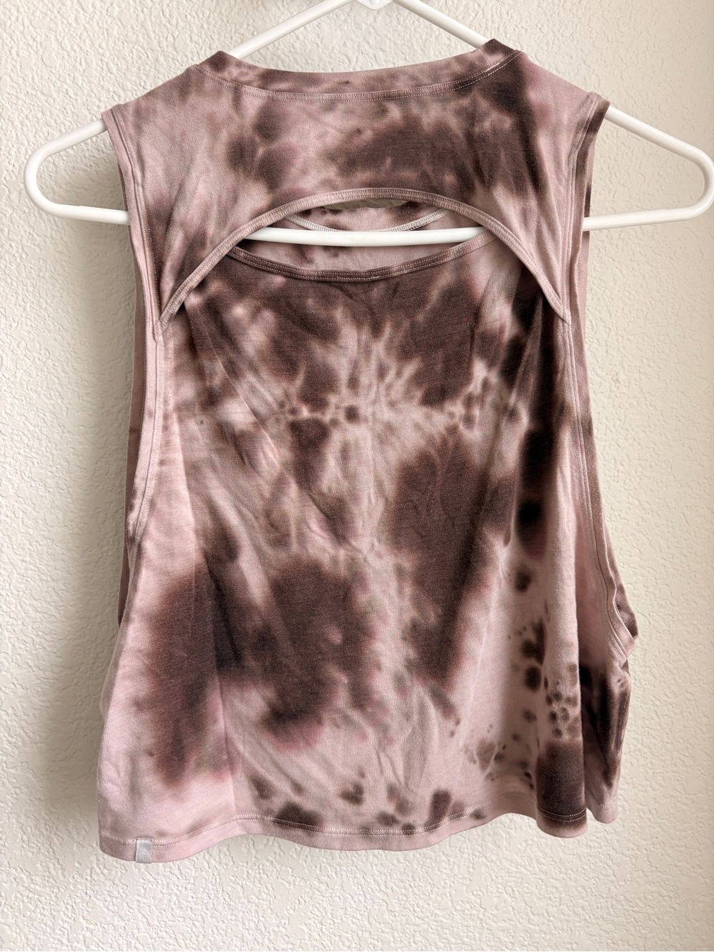 lululemon athletica Mauve and Brown Tie-Dye Muscle Tank - Picture 2 of 3